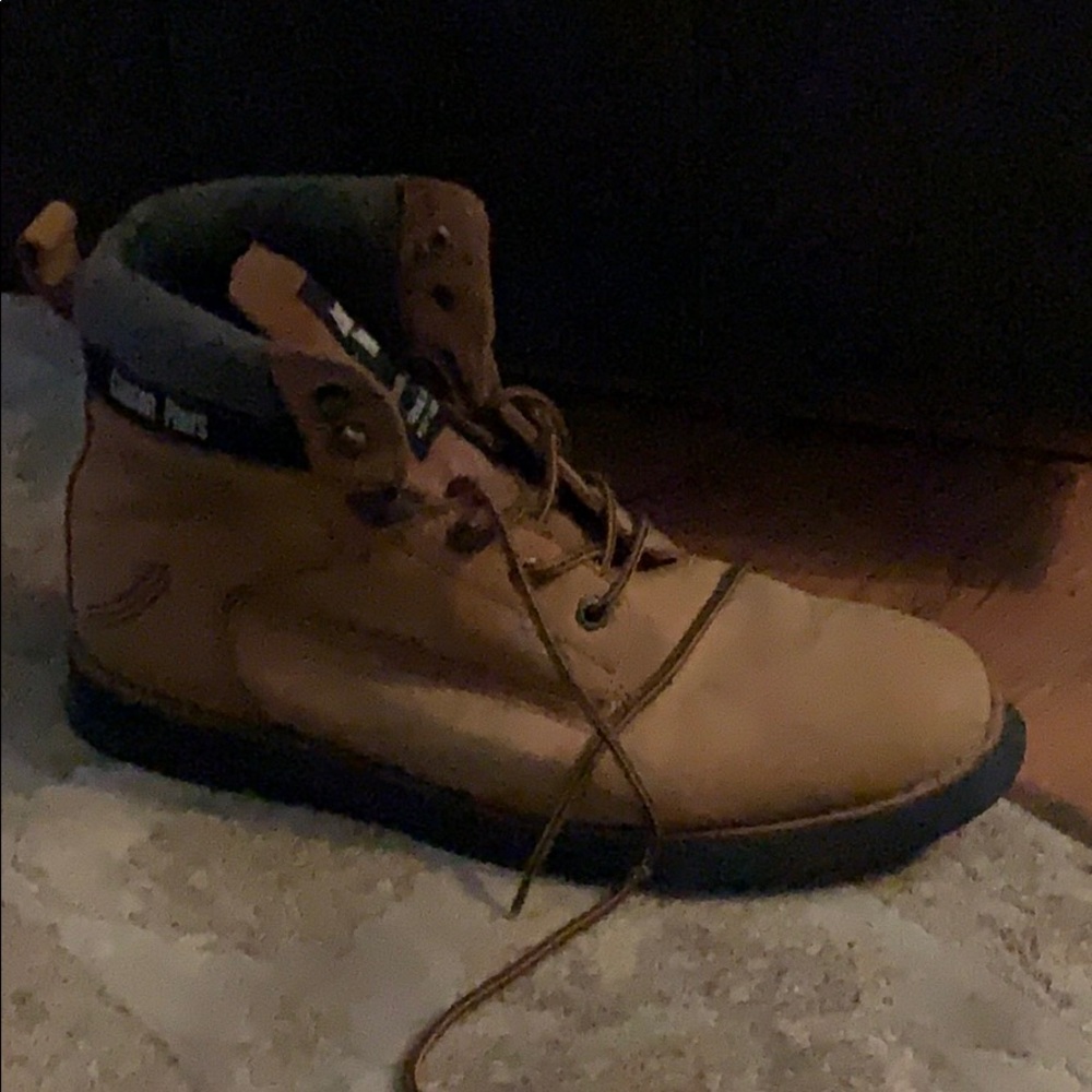 COPY - Cougar Paws Boots